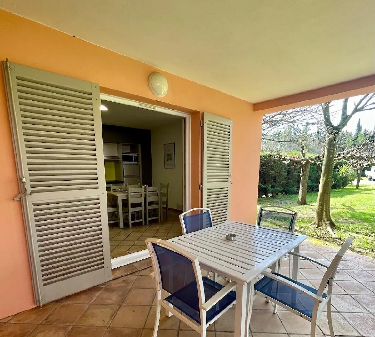 Appartement 4 Personnes Residence La Palmeraie Grimaud 0*,  France